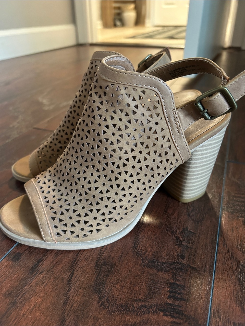 Womens Taupe Laser-Cut Slingback Peep-Toe Heels
